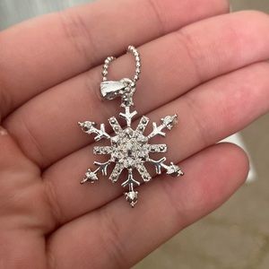 Silver Snowflake Necklace